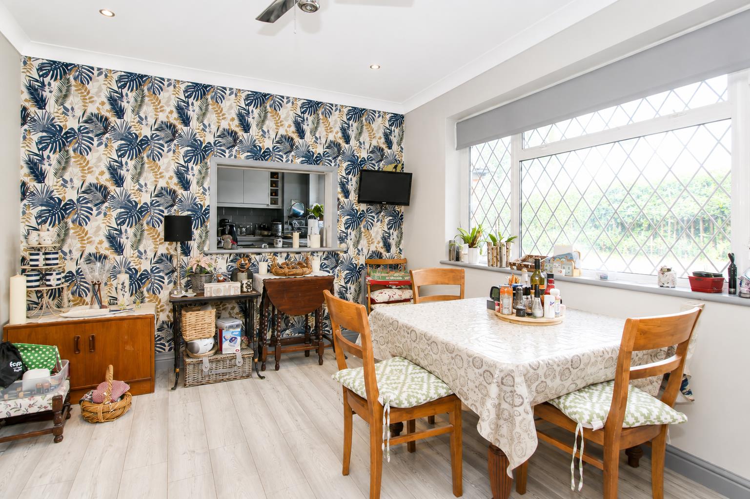 6 bed property in Boundary Road, South Wallington